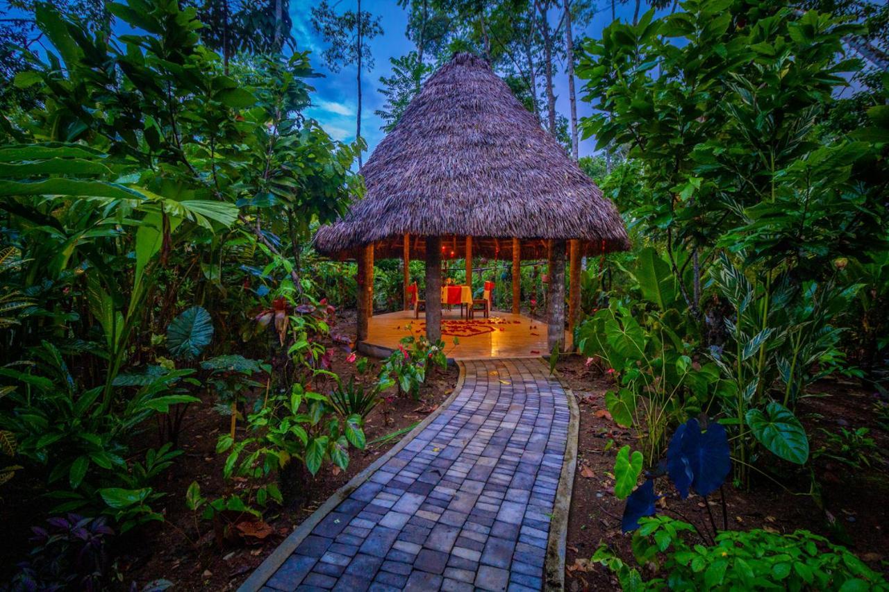 El Jardin Lodge & Spa Puerto Misahuallí المظهر الخارجي الصورة